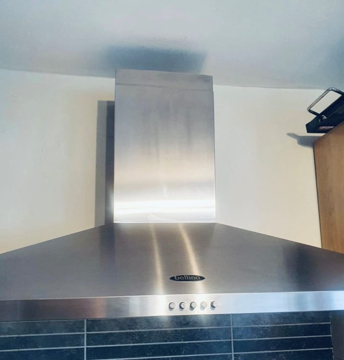 Extractor fan deep clean