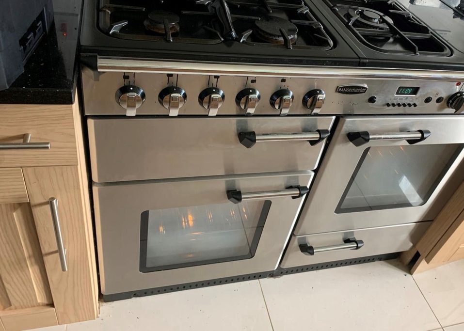 range oven clean